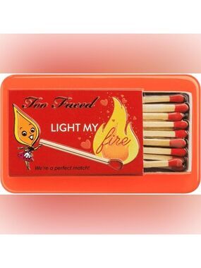 TOO FACED Light My Fire On-The-Fly Eye Shadow Palette